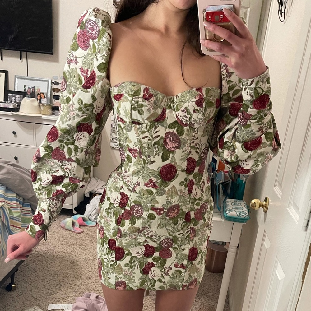HOUSE OF CB Floral Puff Sleeve Dress